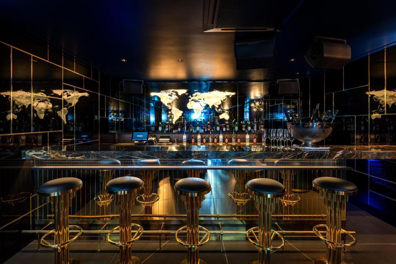 Five Zurich - Luxury City Resort Ngoại thất bức ảnh The bar at the 101 bar